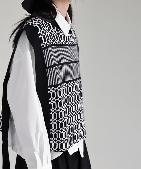Geometric Jacquard Knit Vest